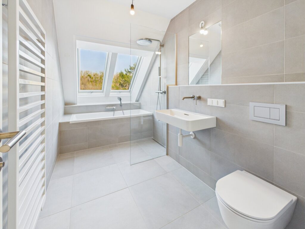 Badezimmer 2