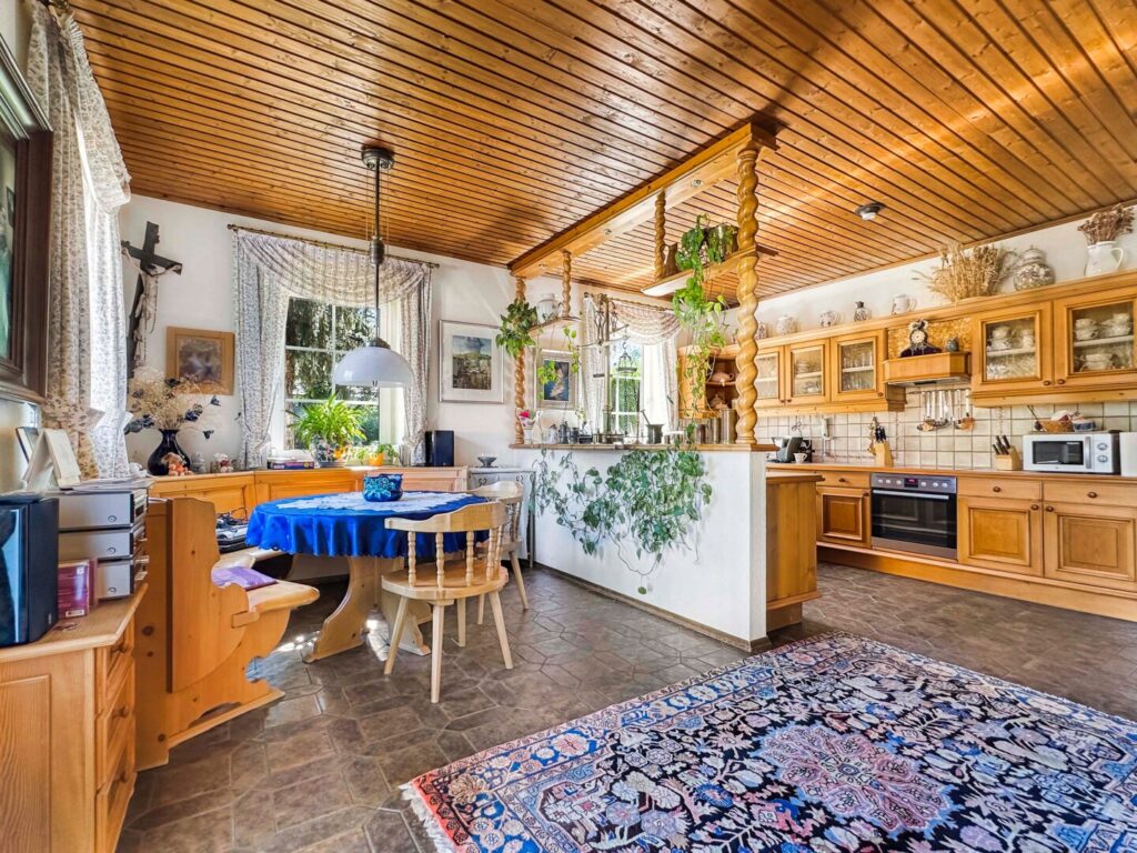 Küche und Essbereich