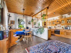 Küche und Essbereich