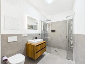 Badezimmer 1 mit Dusche