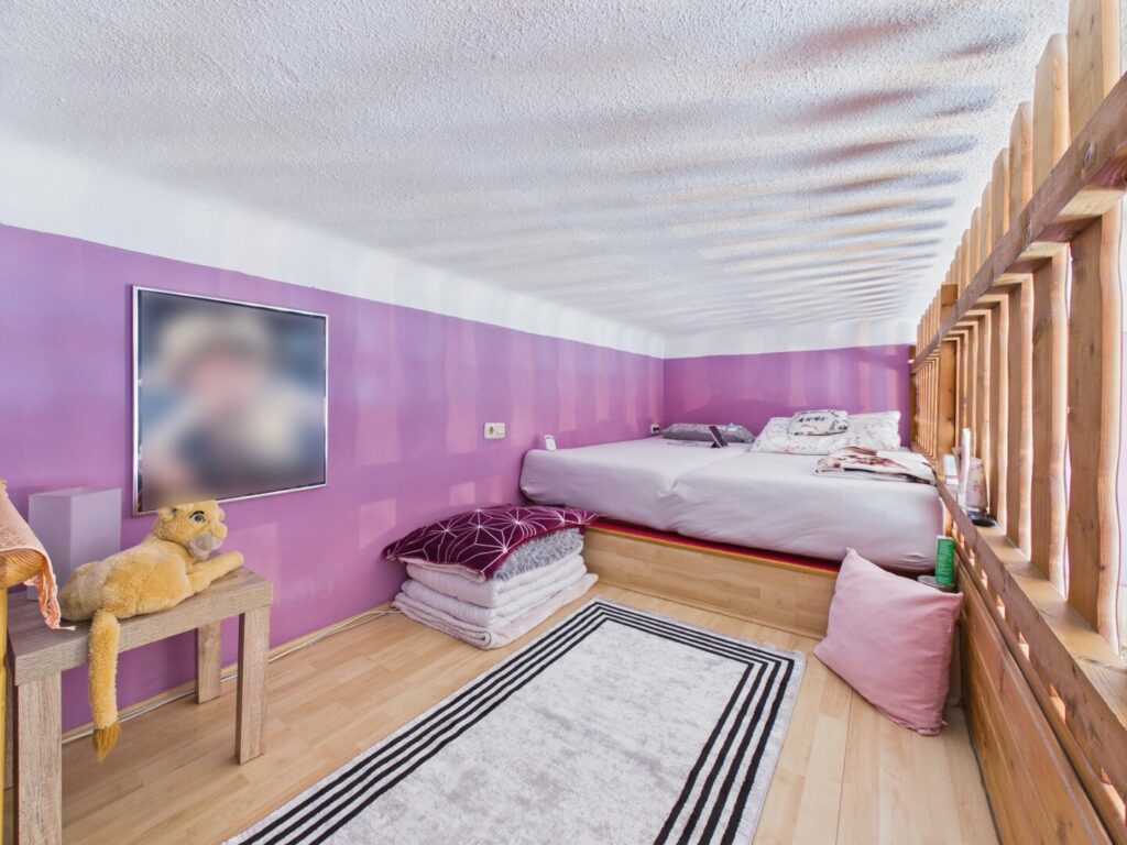 Schlafzimmer Hochebene