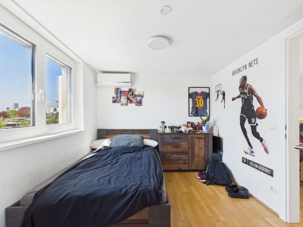 Schlafzimmer 2