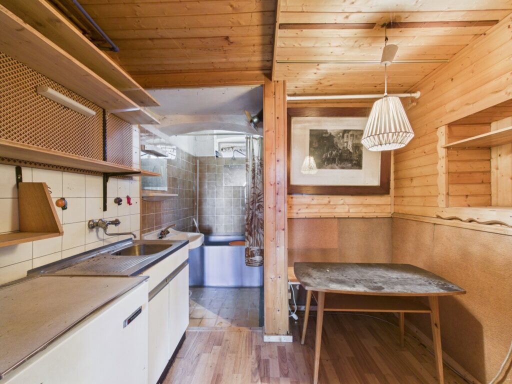 Küche + Badezimmer Kellergeschoss