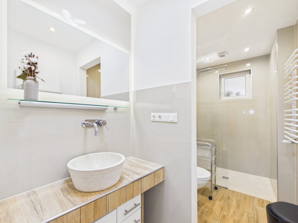 Badezimmer Wohneinheit 1