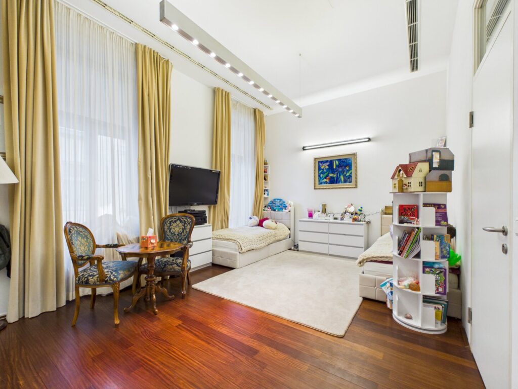 Schlafzimmer 2